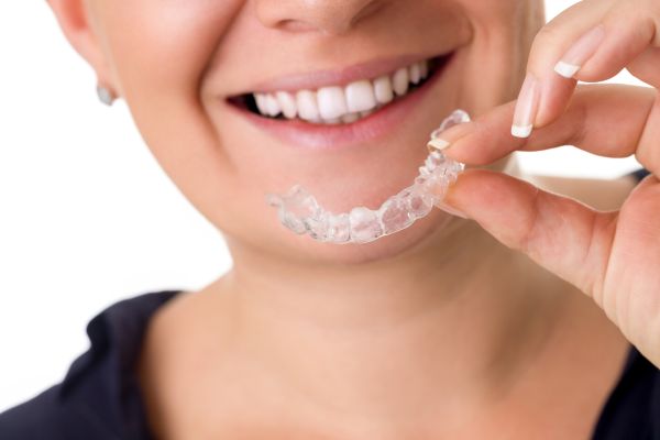 Six Month Smiles: Straighten Your Teeth In Less Time