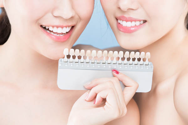 Tips For Choosing Between Over The Counter Teeth Whitening Treatments And Teeth Whitening From Your Dentist